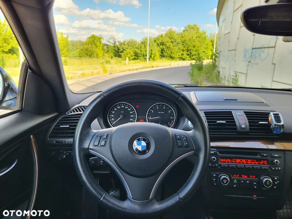BMW Seria 1 116i - 10