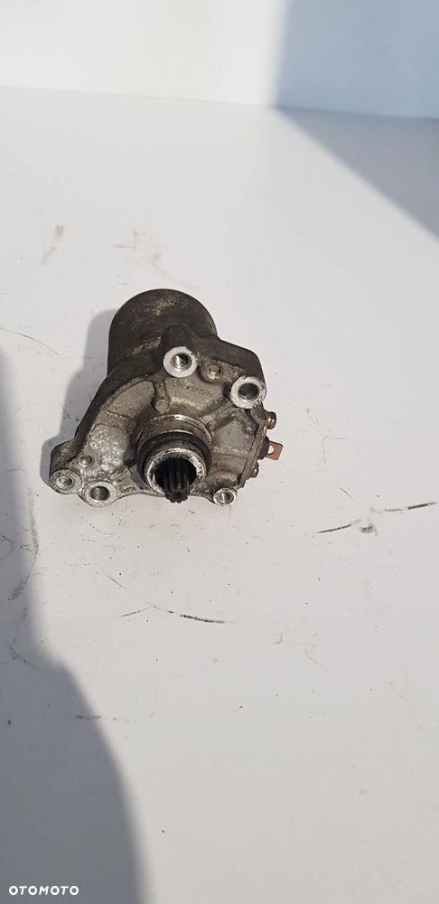 Piaggio Zip 100 Rozrusznik - 3