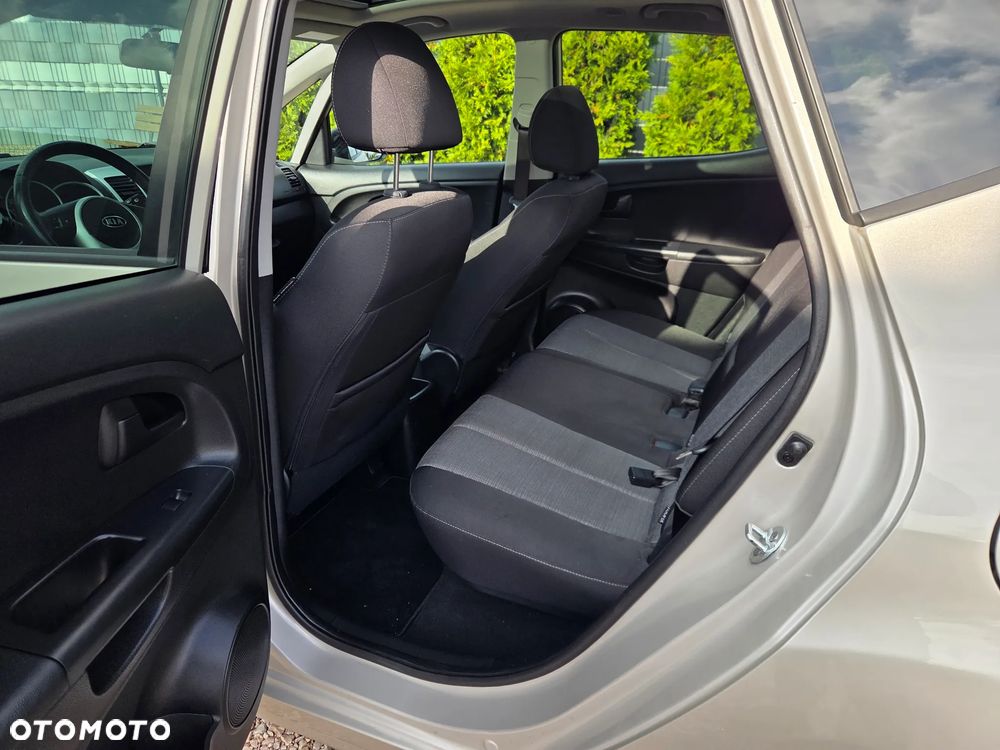 Kia Venga 1.6 CRDi 128 Edition 7 - 19