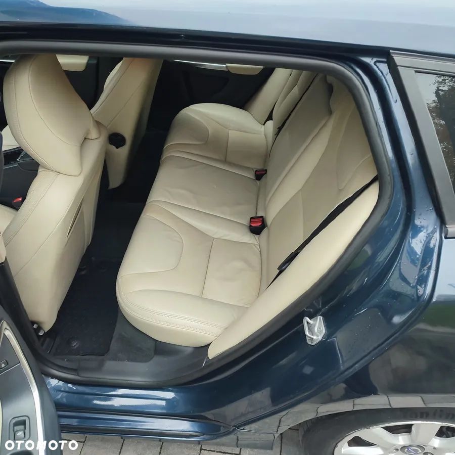 Volvo V60 T4 R-Design Kinetic - 7