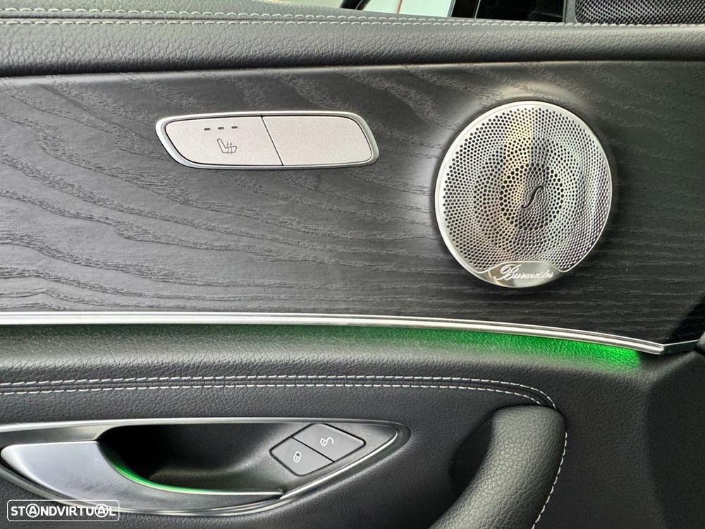 Mercedes-Benz E 300 de AMG Line 4Matic - 26