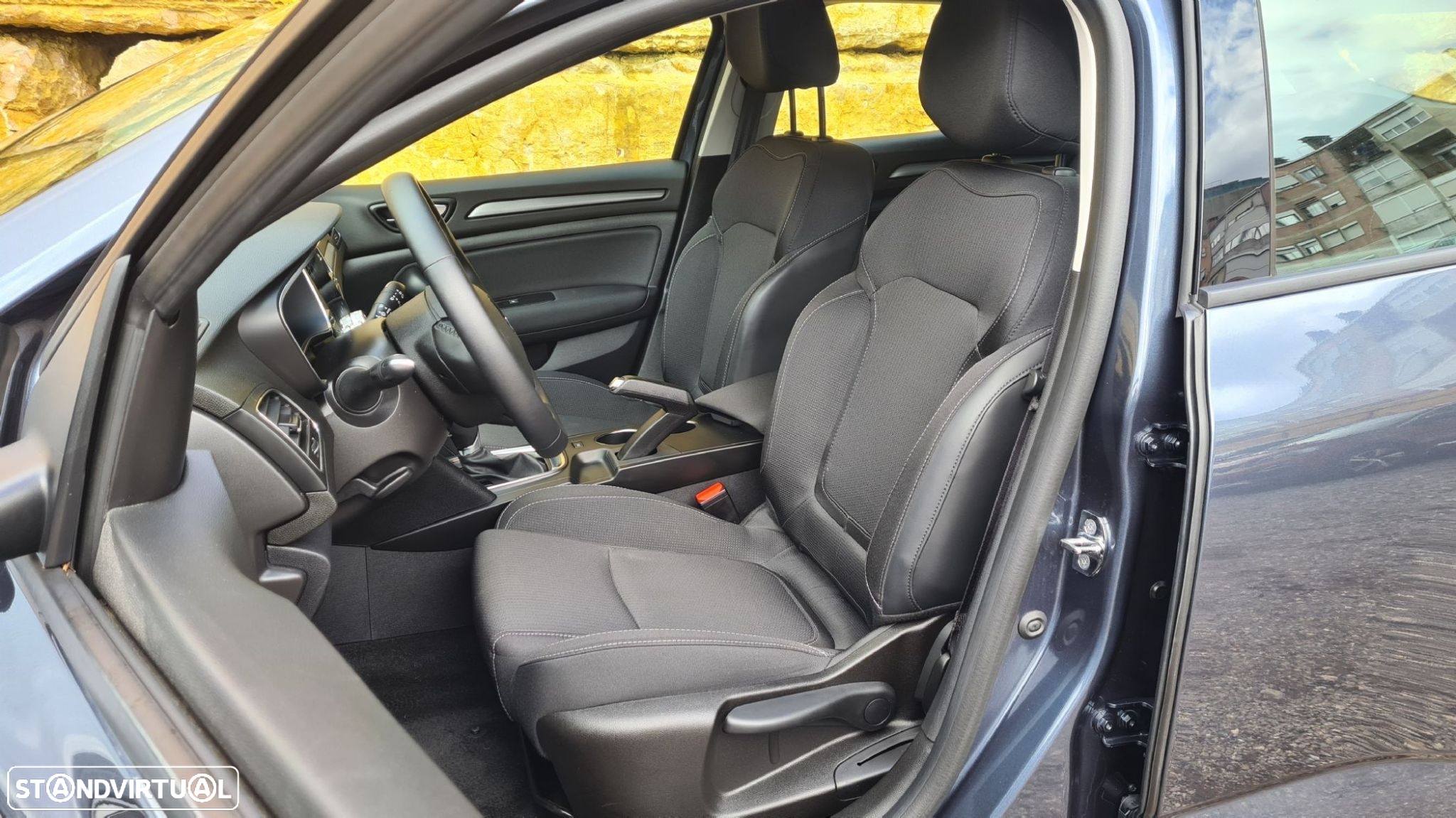 Renault Mégane 1.5 Blue dCi Intens EDC - 39