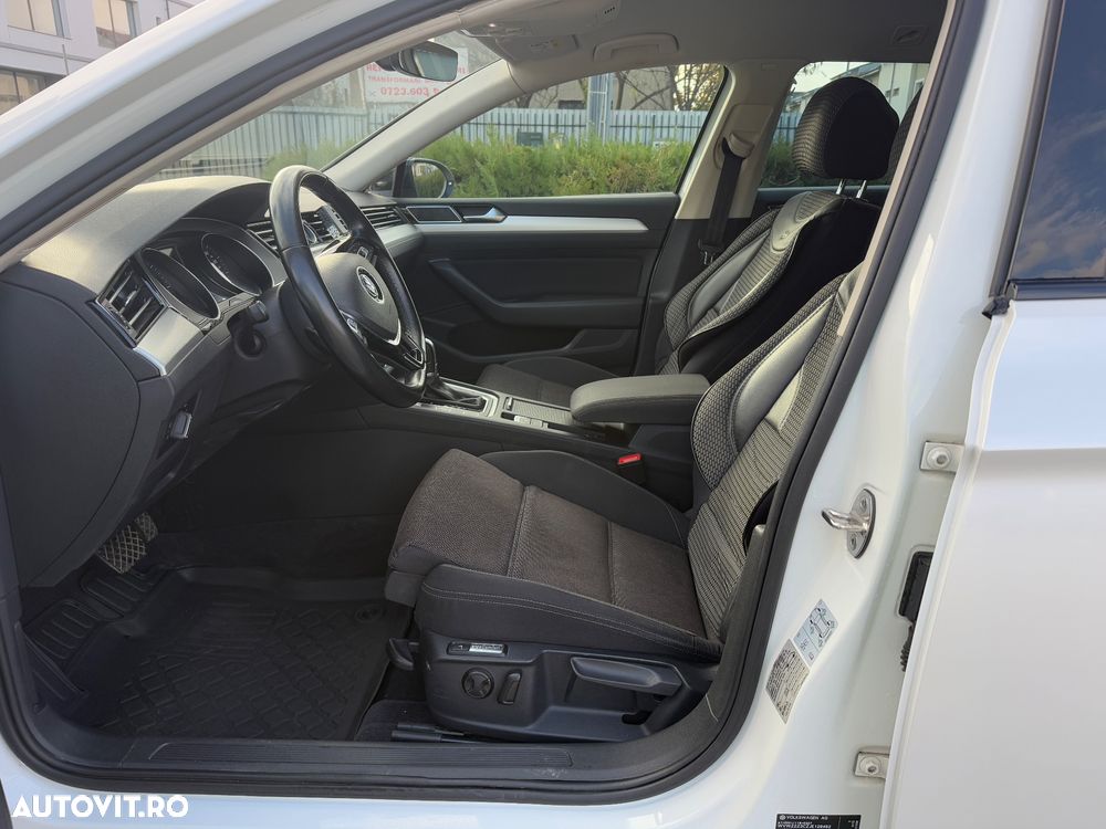 Volkswagen Passat Variant 2.0 TDI DSG Highline - 14