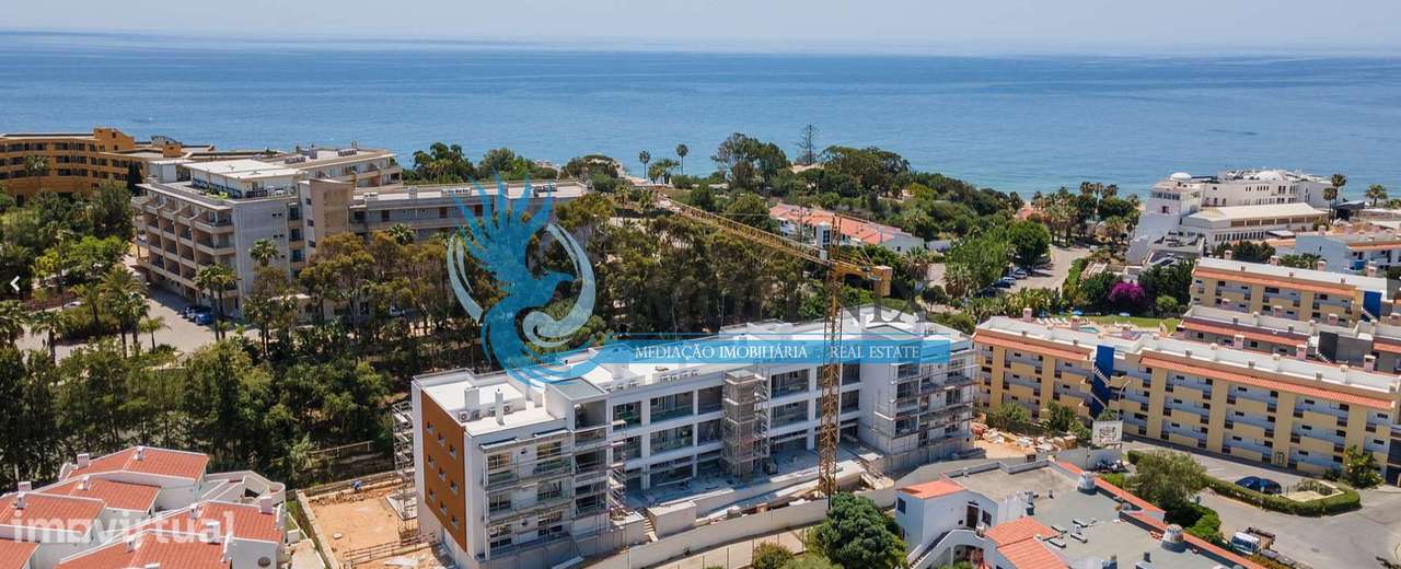 Penthouse T3 nova com piscina, garagem, acabamentos de alta qualidade