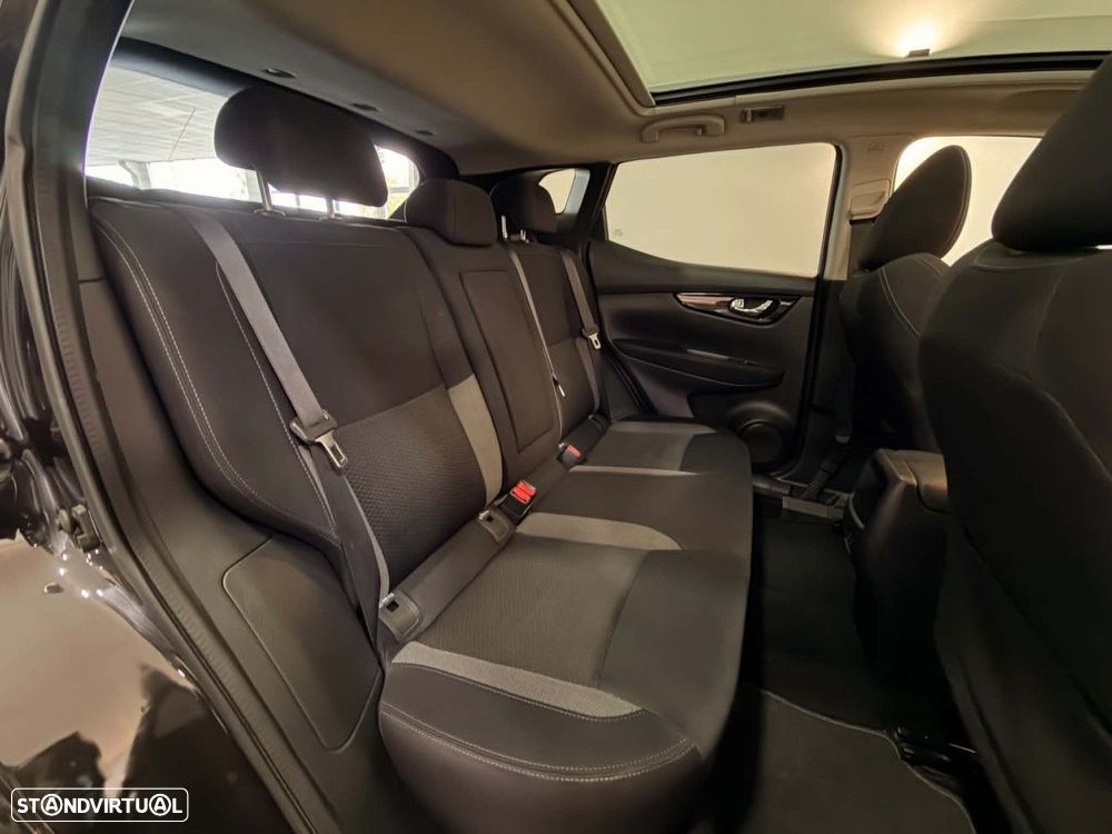 Nissan Qashqai 1.5 dCi N-Connecta - 14