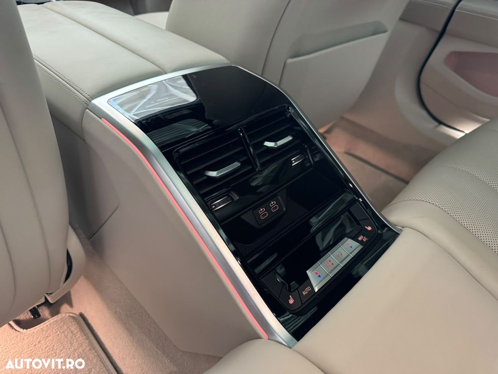 BMW Seria 8 840d xDrive AT MHEV - 10