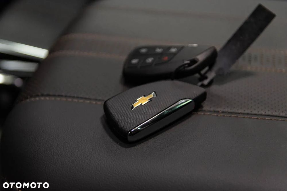 Chevrolet Suburban - 17