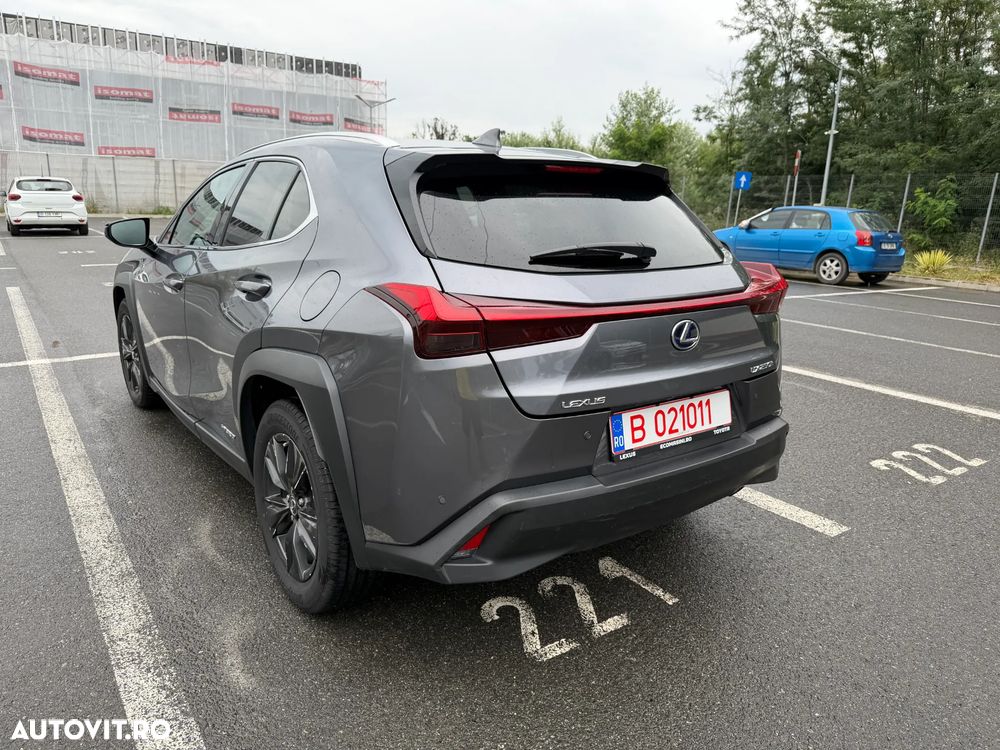 Lexus UX 250h E-FOUR Executive - 7