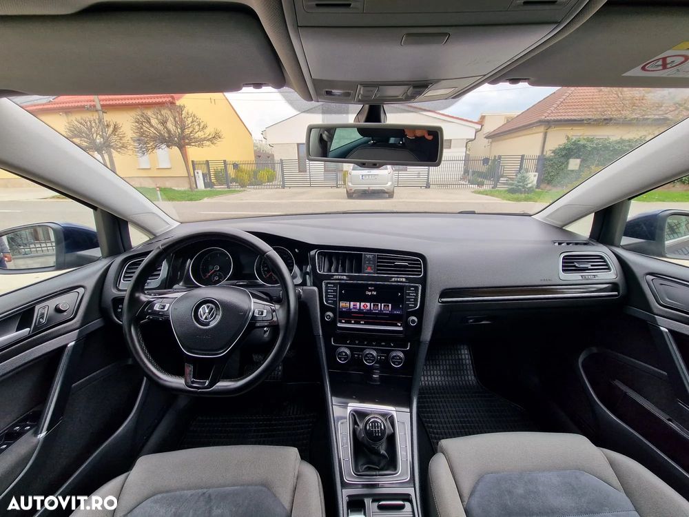 Volkswagen Golf 2.0 TDI BlueMotion Technology Comfortline - 5