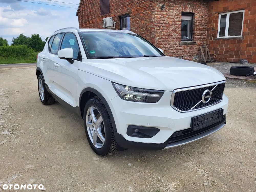 Volvo XC 40 D3 SCR Momentum - 5
