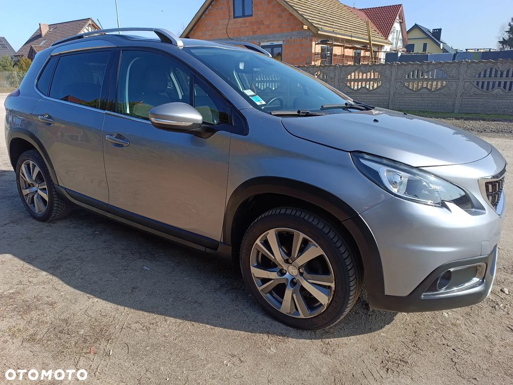 Peugeot 2008 BlueHDi 100 STOP & START Allure - 10