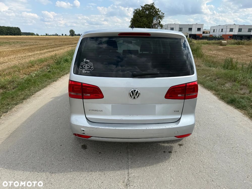 Volkswagen Touran - 6