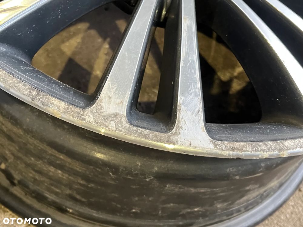 BMW Felga 5x112 8J x 18 ET 30 6863420 1szt - 2