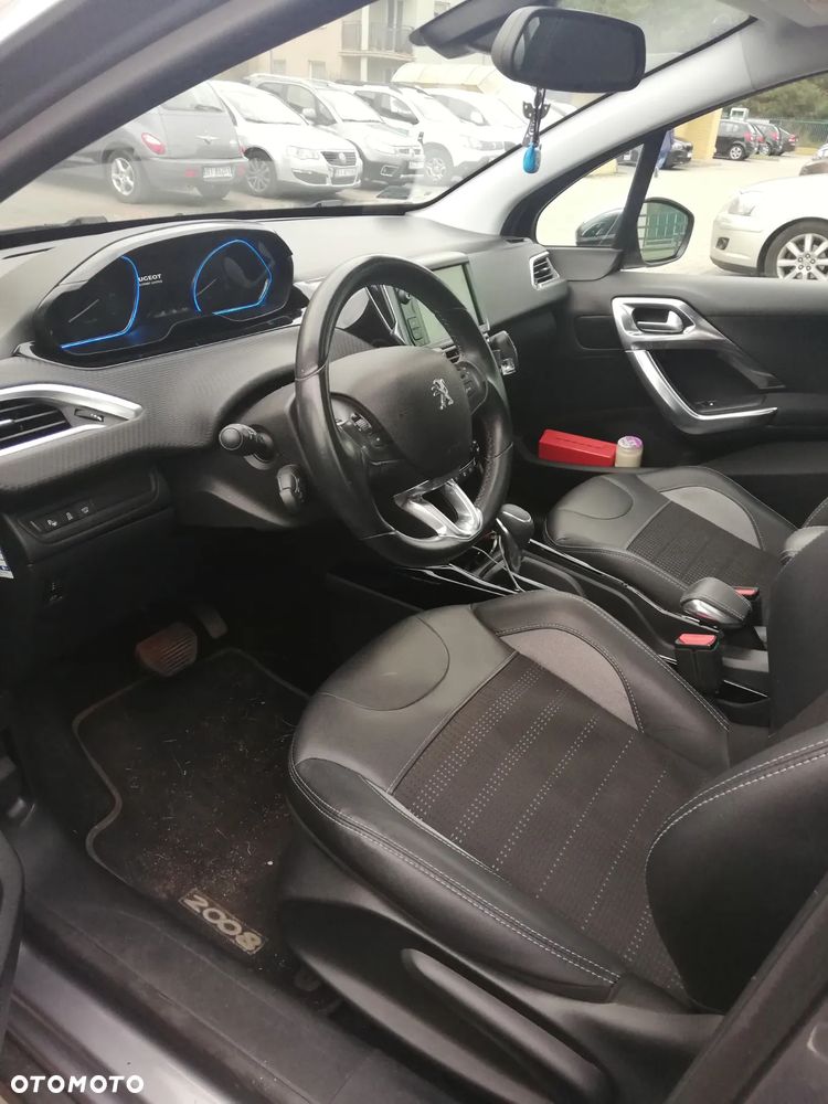 Peugeot 2008 1.2 Pure Tech Active S&S EAT6 - 6