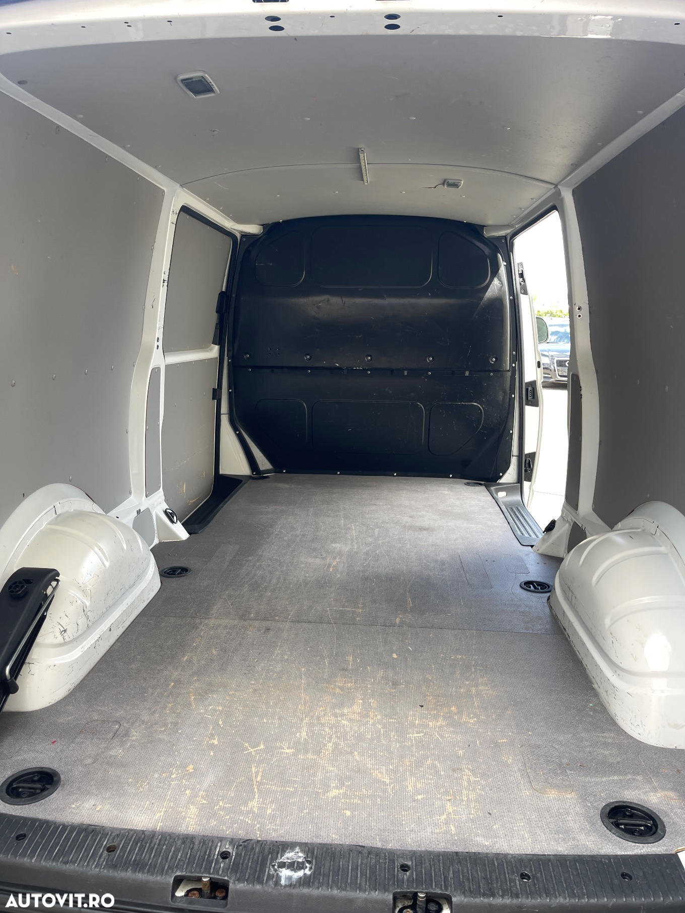 Volkswagen Transporter 2.0TDI  LUNG  2CULISANTE  USI SPATE - 26