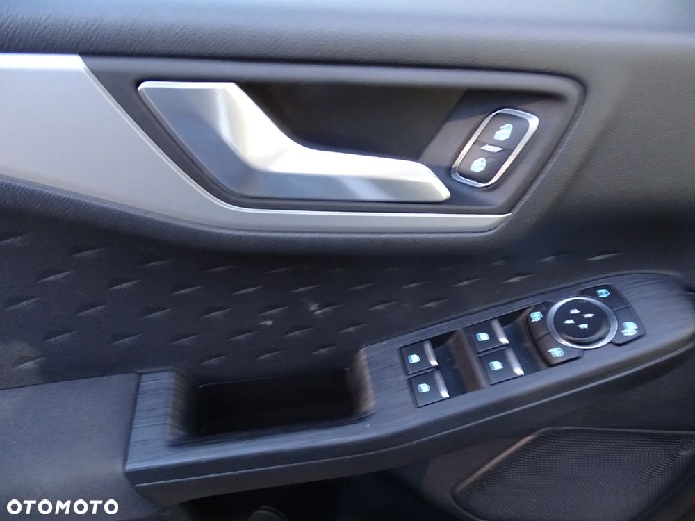 Ford Kuga 1.5 EcoBoost FWD Edition ASS MMT6 - 28