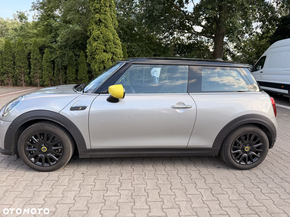 MINI Cooper SE Essential Trim - 8