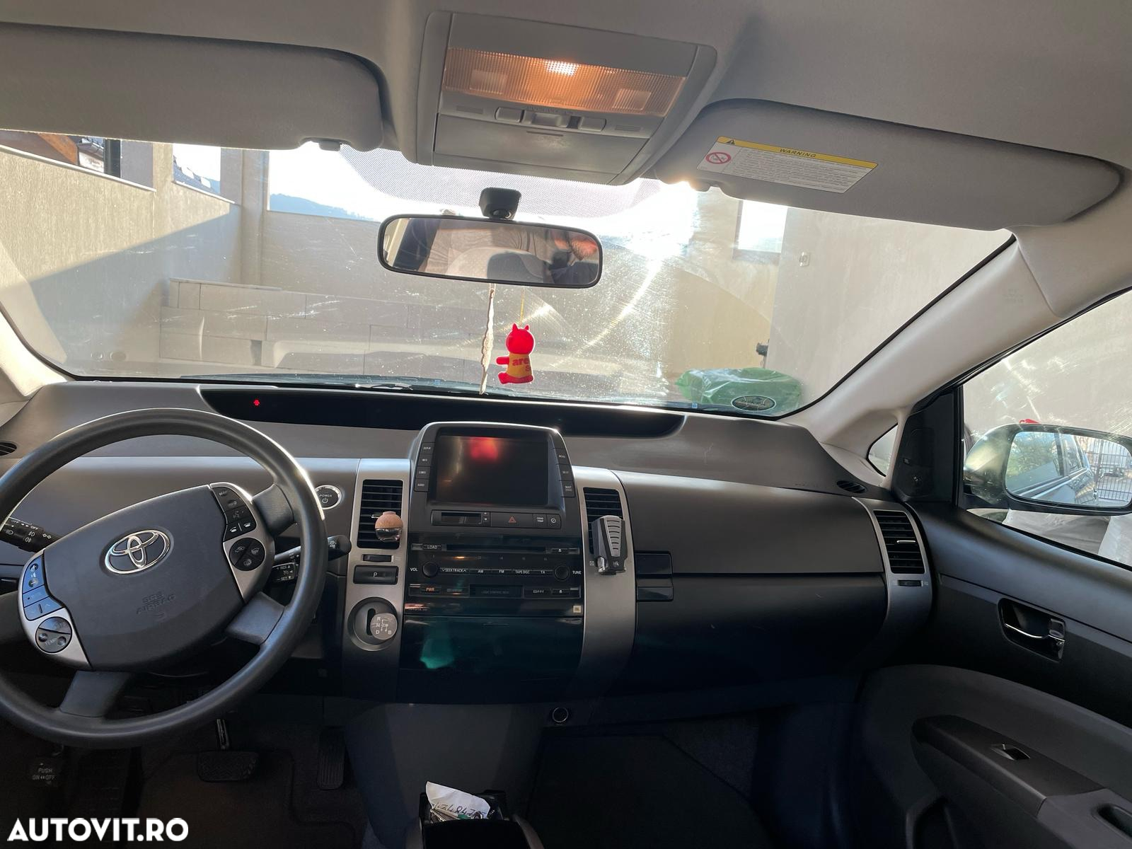 Toyota Prius - 4
