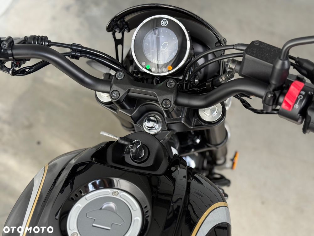 Yamaha XSR - 21