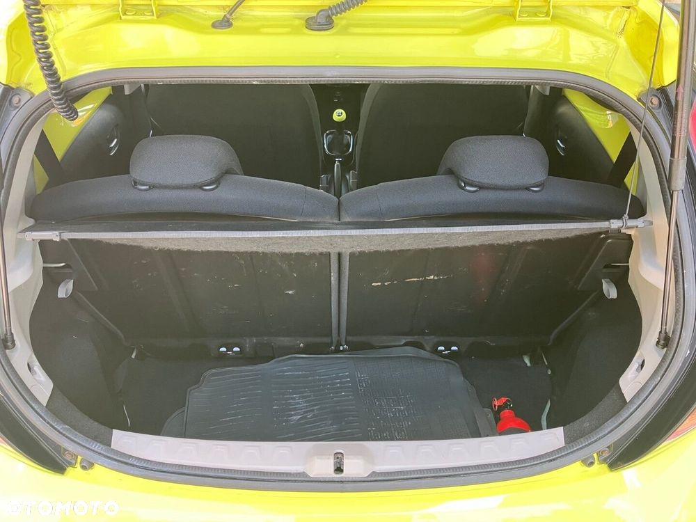 Toyota Aygo x-play touch - 23