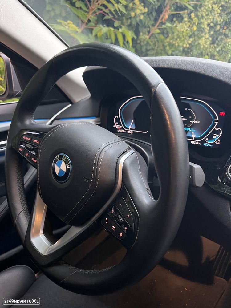 BMW 530 e - 9