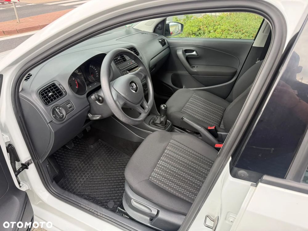 Volkswagen Polo - 7
