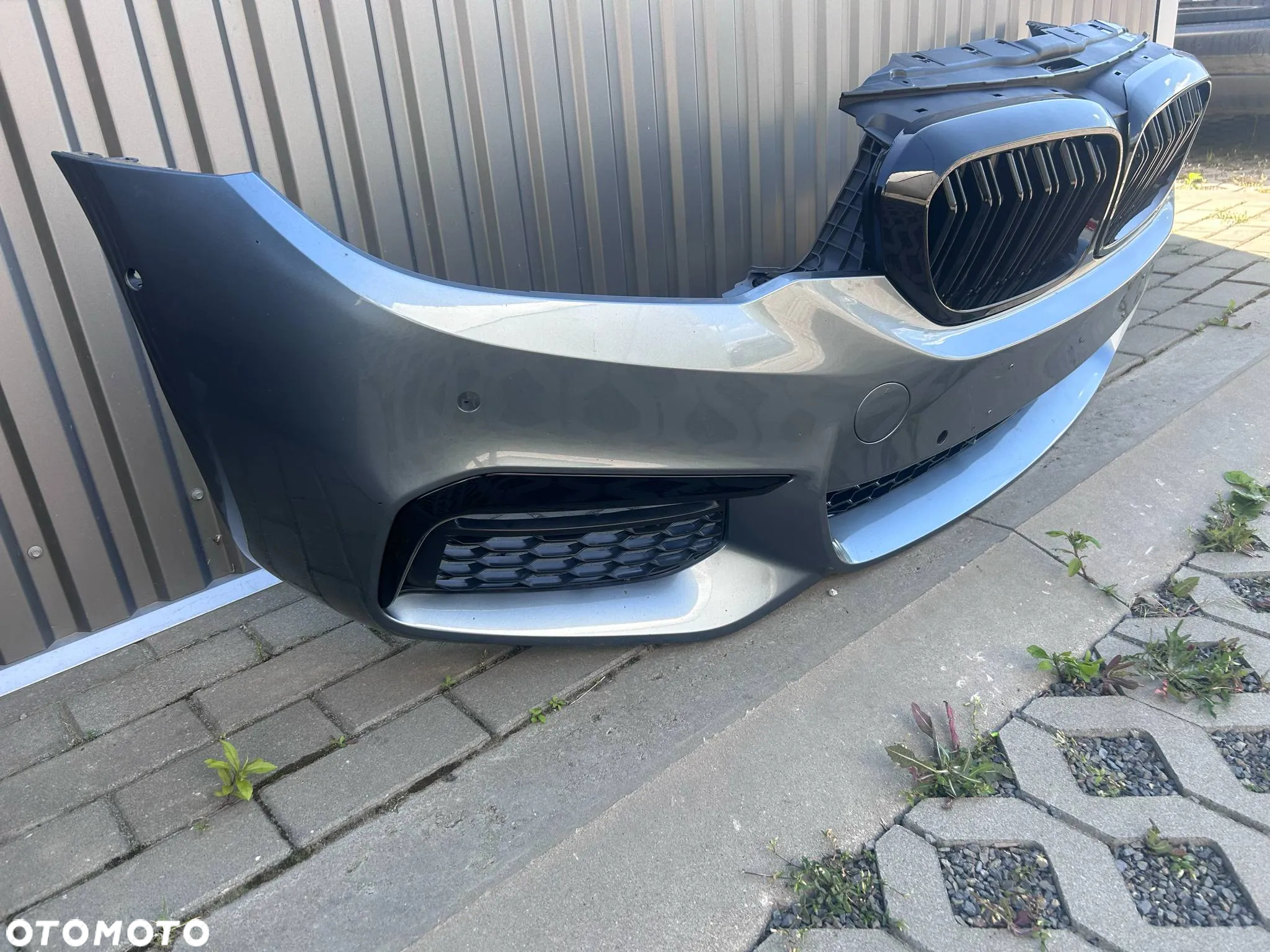 BMW 5 G30 M-Pakiet Zderzak Przód Przedni 6xPDC Radar Frozen Arctic Gray 490 - 4