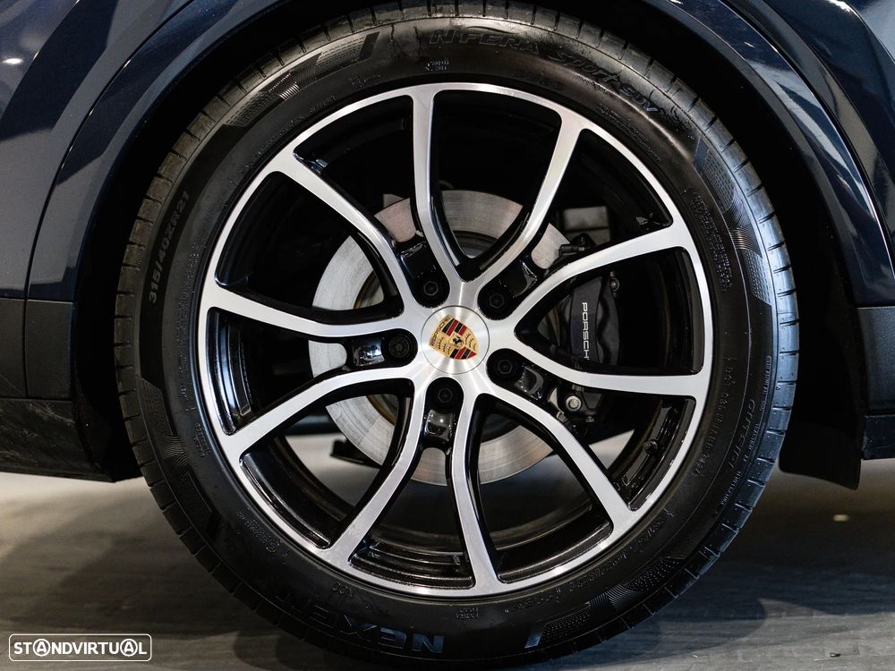 Porsche Cayenne E-Hybrid - 17