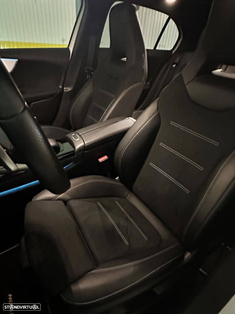 Mercedes-Benz A 250 e 8G-DCT AMG Line - 13