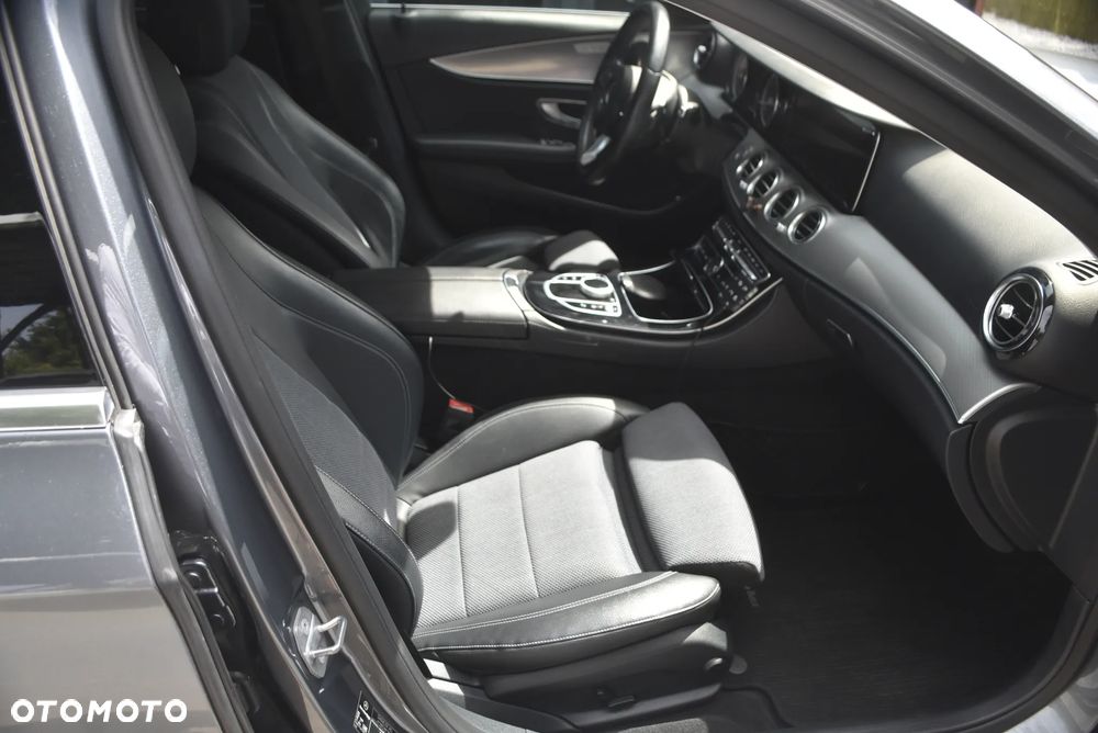 Mercedes-Benz Klasa E 220 d 9G-TRONIC Exclusive - 9