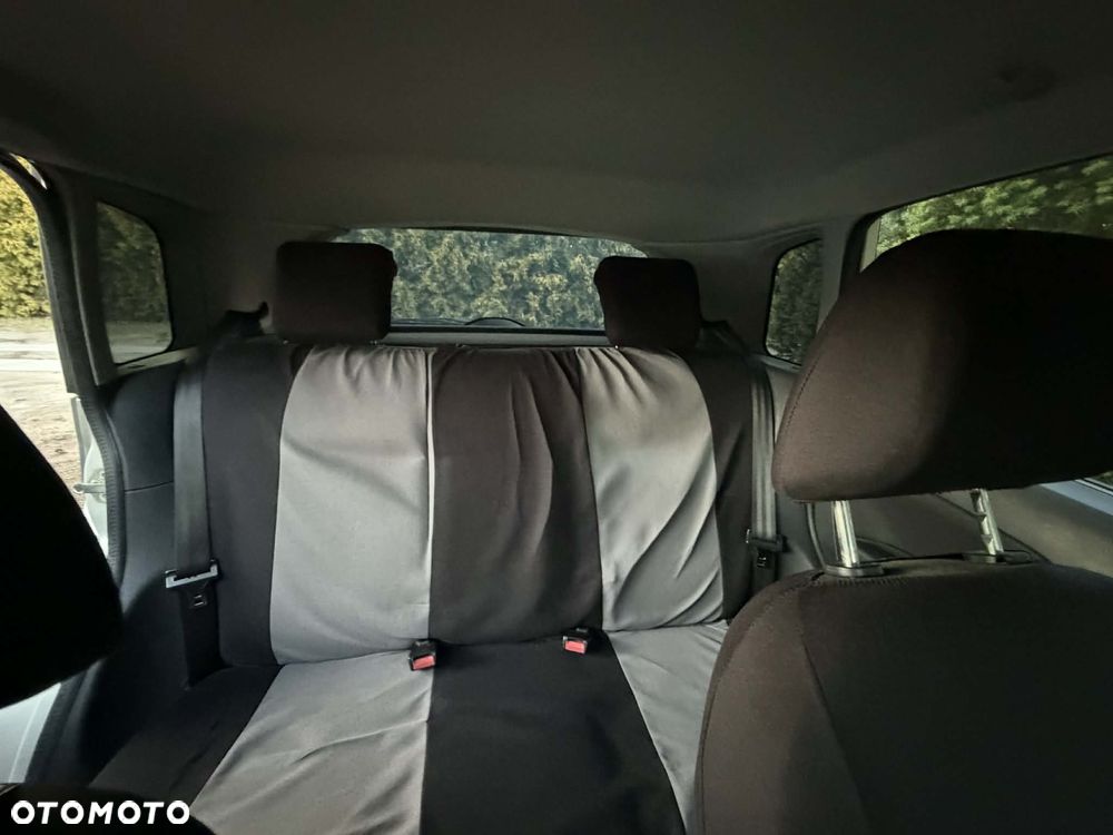 Ford Fiesta 1.4 Ambiente - 8