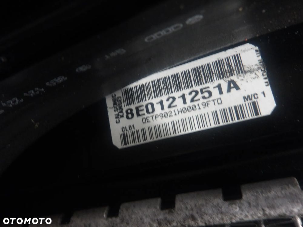 SEAT EXEO KOMBI 08-13 2.0TDI PAS PRZEDNI CHŁODNICE 8E0260401T 8E0121251A - 9
