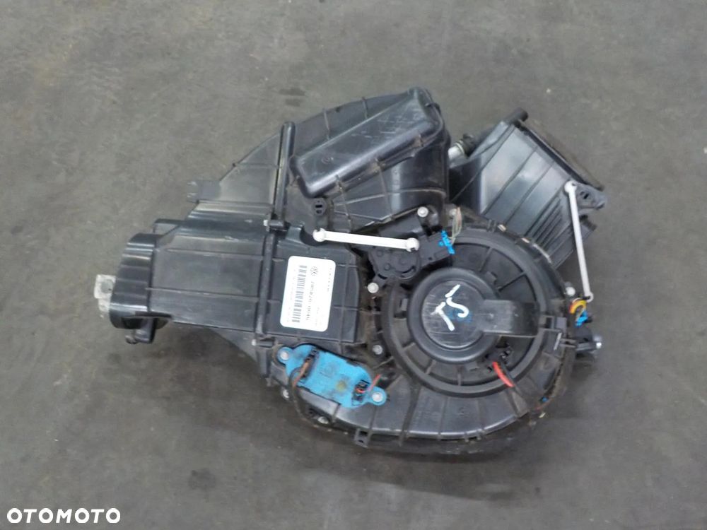 VW T5 DMUCHAWA PAROWNIK KLIMATYZACJI TYŁ CLIMATRONIC - 2