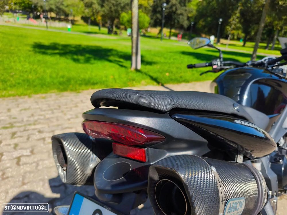 Triumph Street Triple 675 - 6