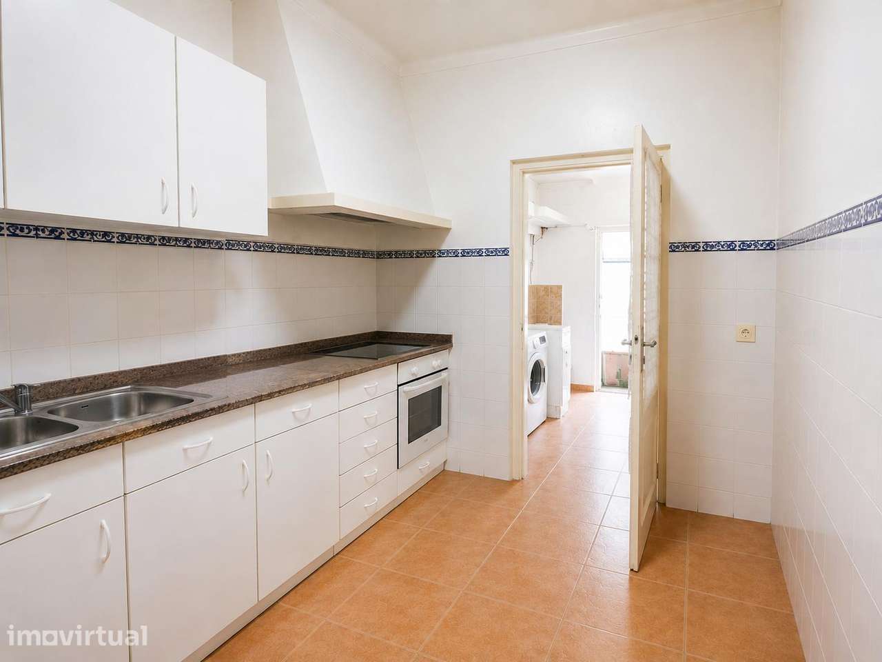Moradia T3 nos Casais Novos, Alenquer – Garagem e Anexo Churrasqueira - Grande imagem: 2/6