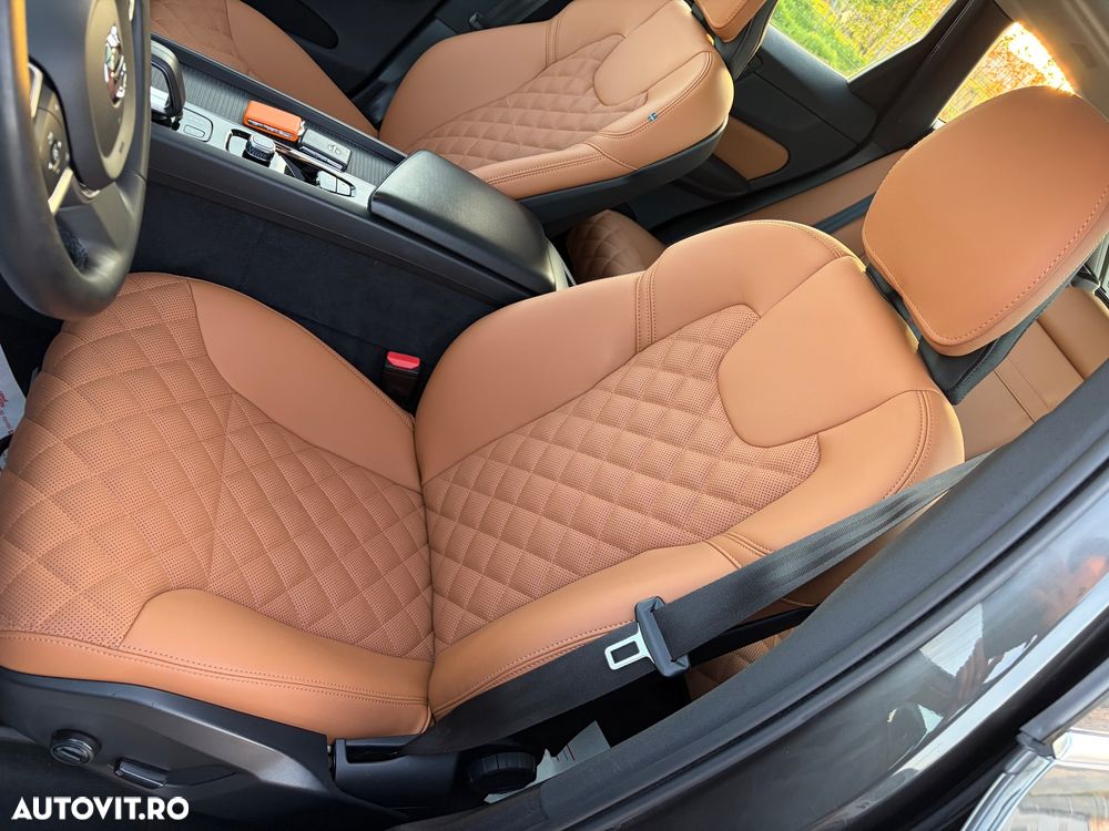 Volvo XC 60 T6 AWD Recharge Geartronic Inscription Expression - 7