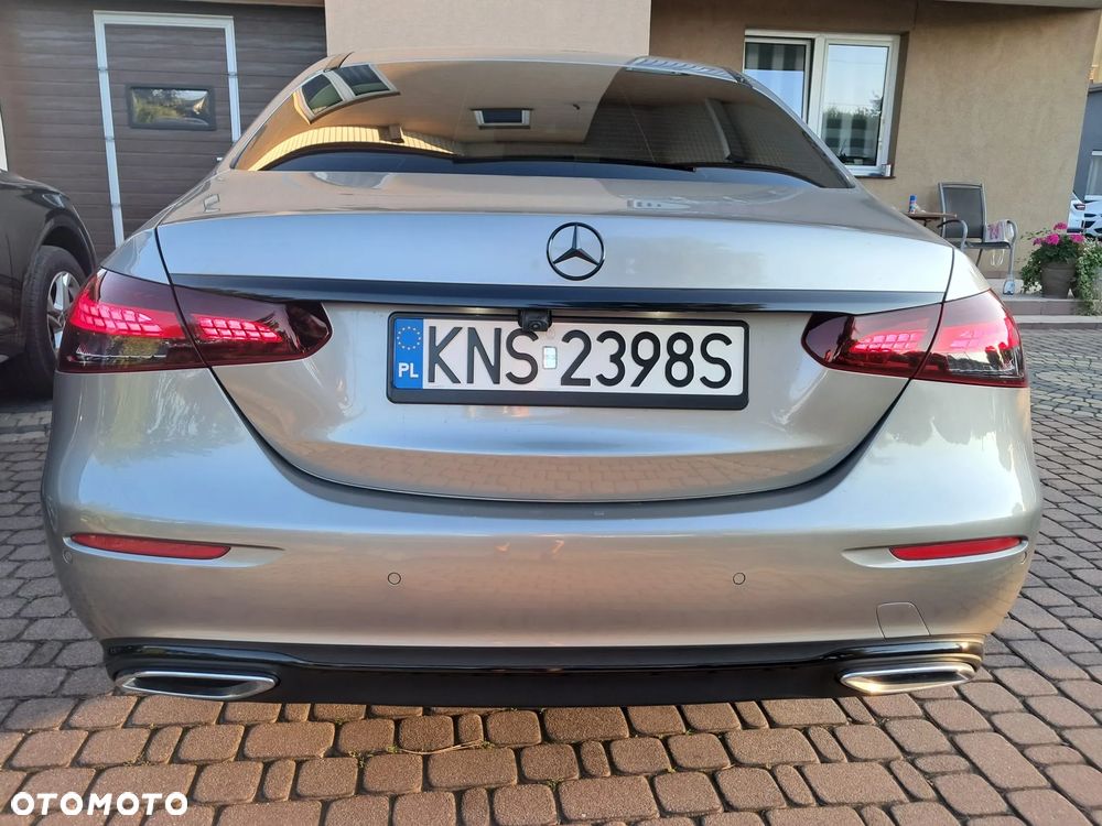 Mercedes-Benz Klasa E 220 d 9G-TRONIC - 4