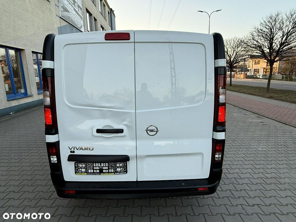Opel Vivaro - 11