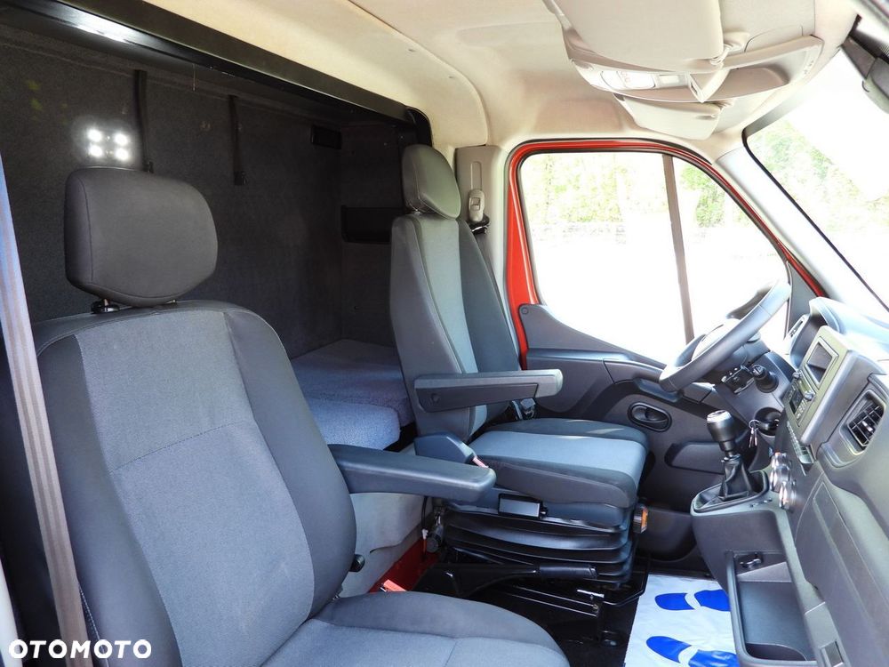 Renault MASTER PLANDEKA WINDA 8 PALET WEBASTO TEMPOMAT LEDY PNEUMATYKA KLIMATYZACJA  165KM - 37