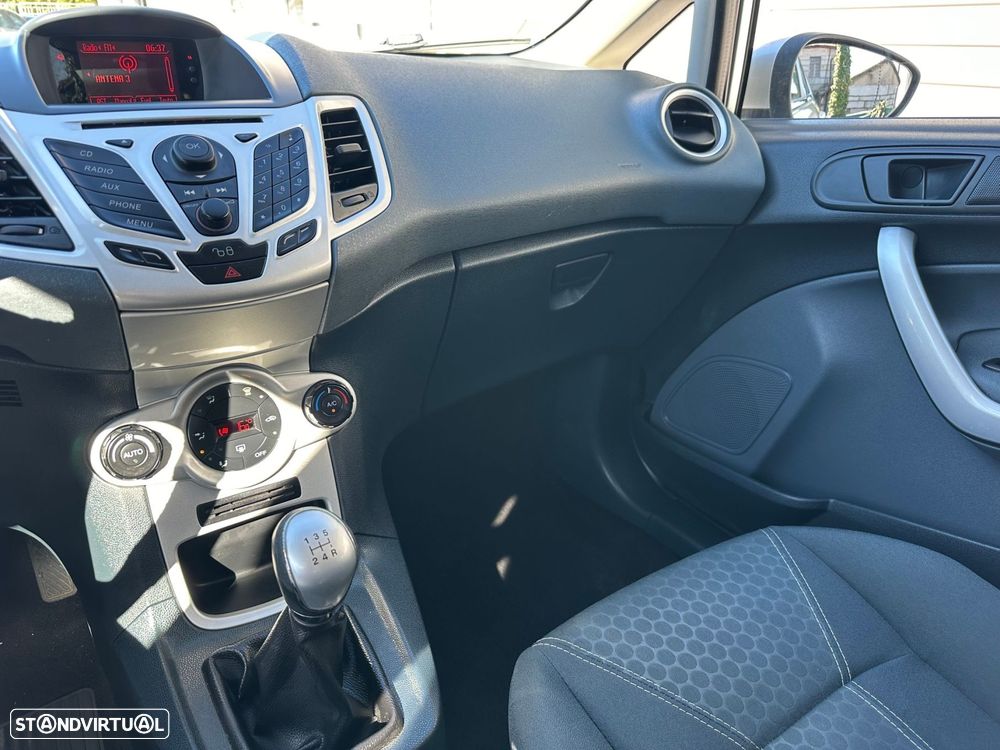 Ford Fiesta 1.25 Titanium - 13