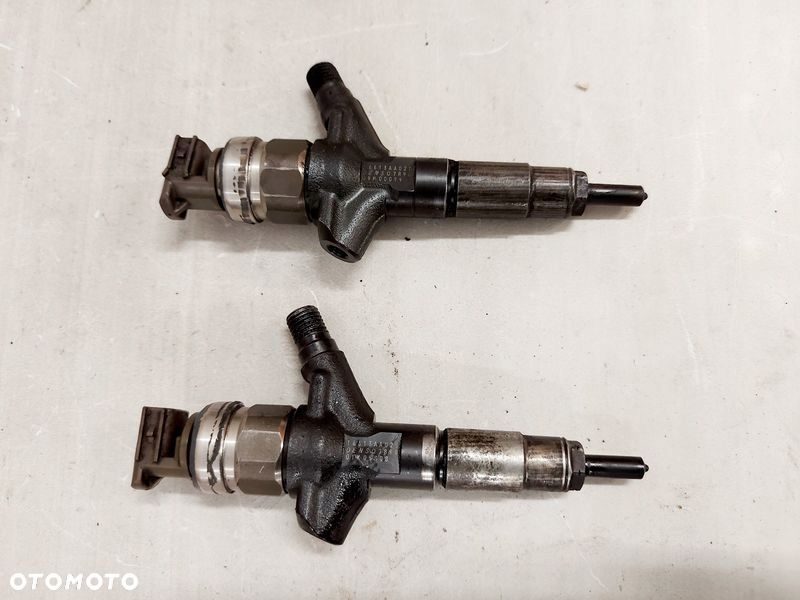 SUBARU OUTBACK III LEGACY IV FORESTER III 2.0 D WTRYSKIWACZ PALIWA - 2