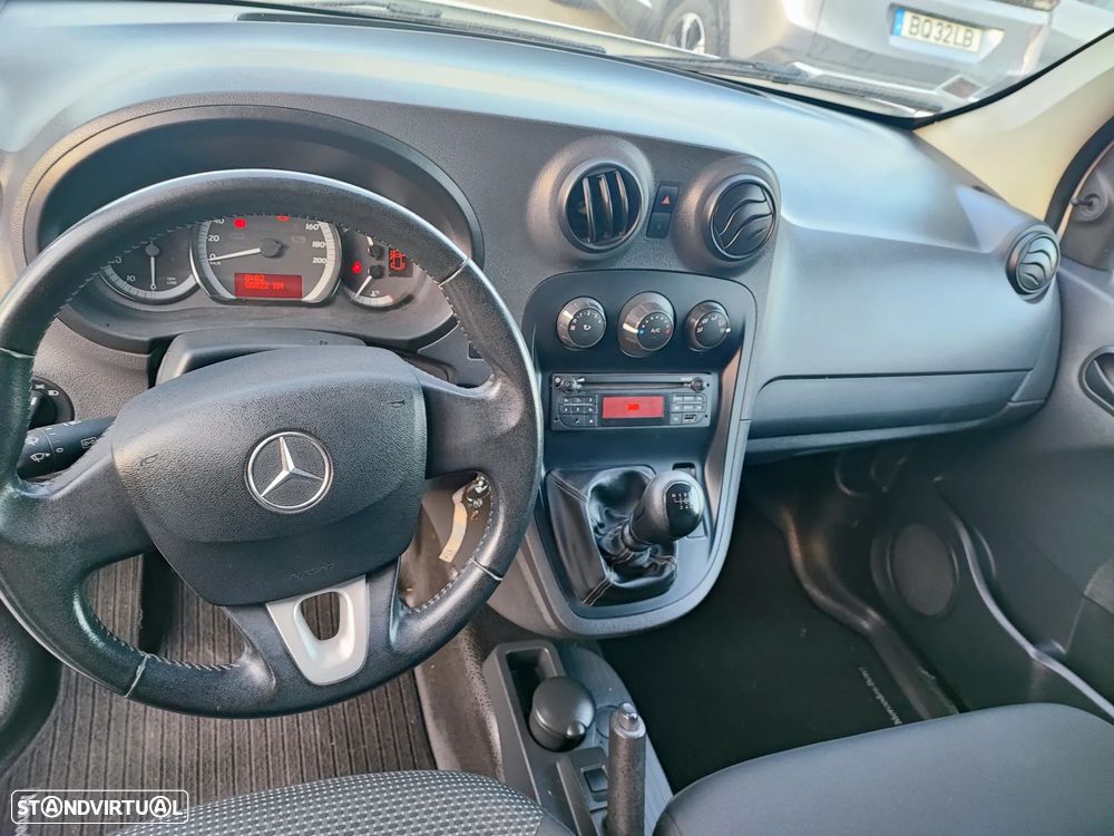 Mercedes-Benz CITAN 109 c/ câmara traseira - 11