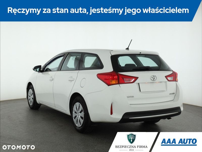 Toyota Auris - 6