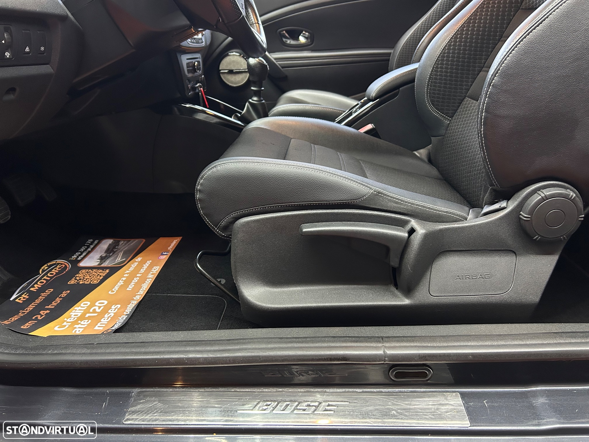 Renault Mégane 1.5 dCi Bose Edition - 25