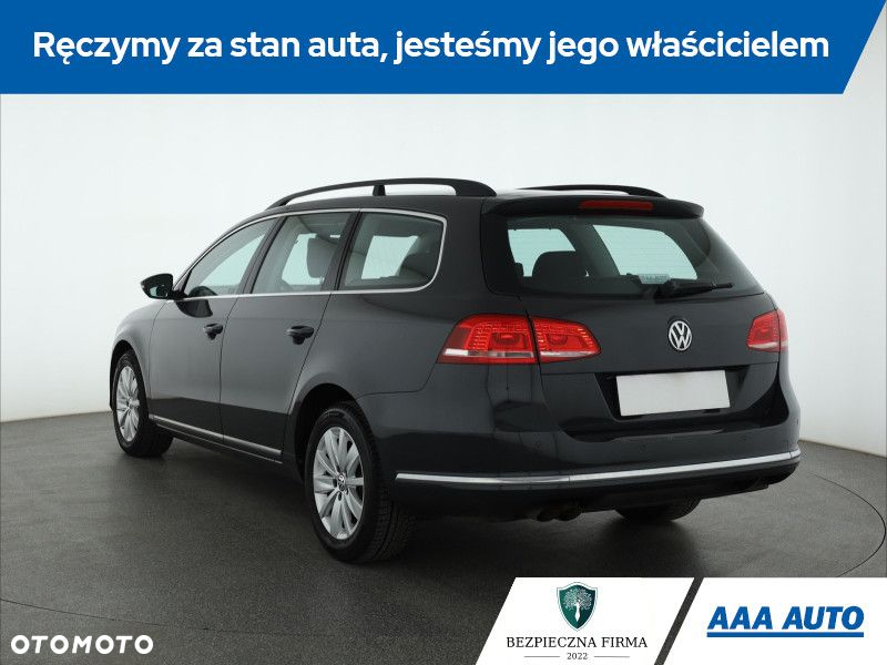 Volkswagen Passat - 5