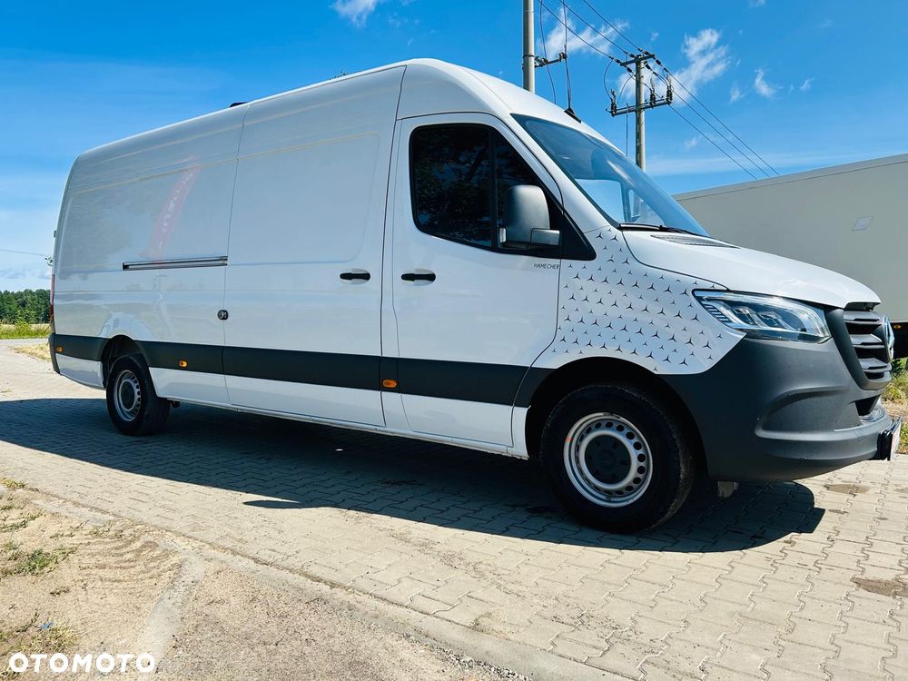 Mercedes-Benz Sprinter - 9