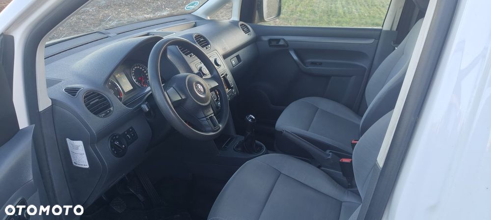 Volkswagen Caddy - 10