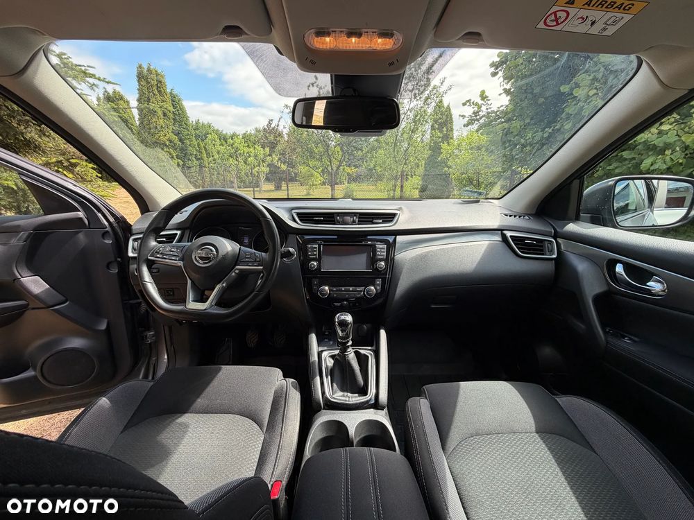 Nissan Qashqai 1.6 DIG-T N-Connecta - 17