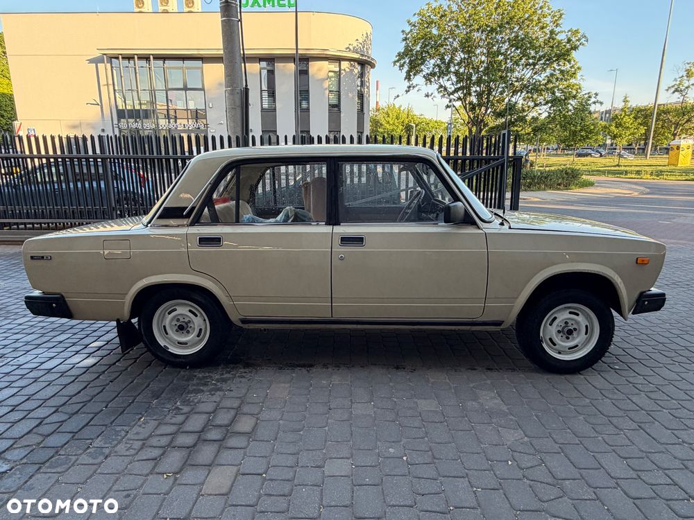 Lada 2107 - 1