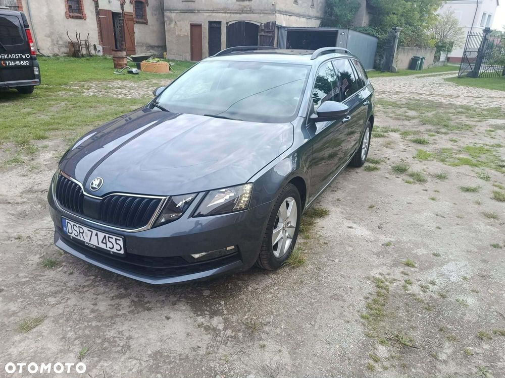 Skoda Octavia 2.0 TDI SCR Ambition DSG - 1